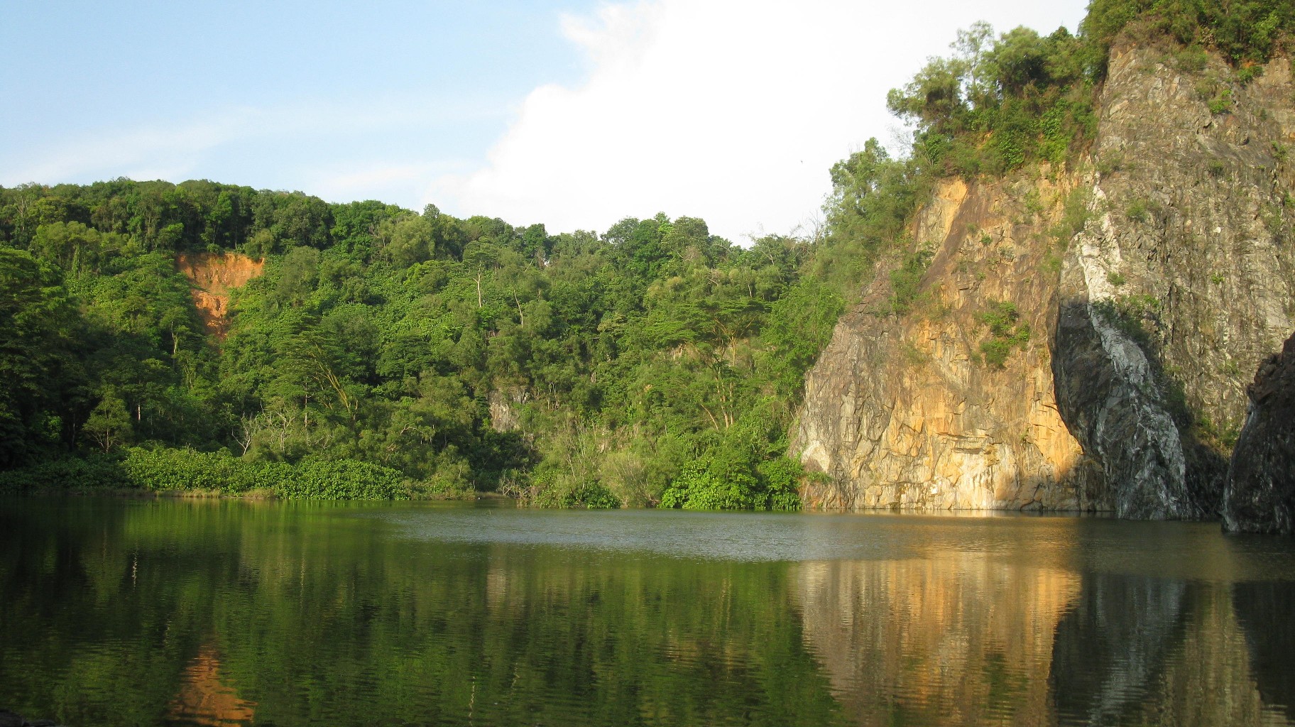 Bukit Batok Town Park (Little Guilin) | JustRunLah!