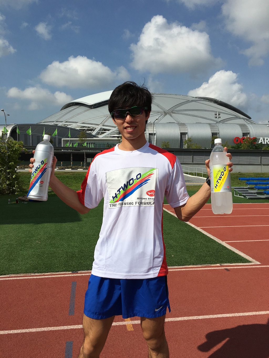 Singapore national marathoner Soh Rui Yong will be the new face to front popular isotonic drink H-TWO-O/Yeo’s 2016 ad campaign for local leading food and beverage company, YHS.