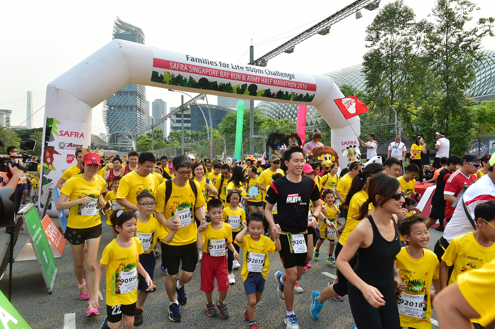 Families for Life 800m Challenge welcome mothers to participate in the run for the first time this year (Image courtesy of MINDEF)