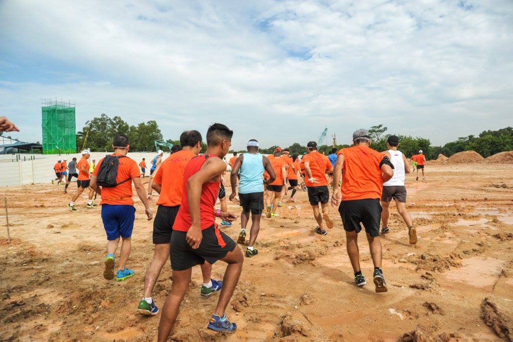An exciting start. Credit to Salomon Singapore.