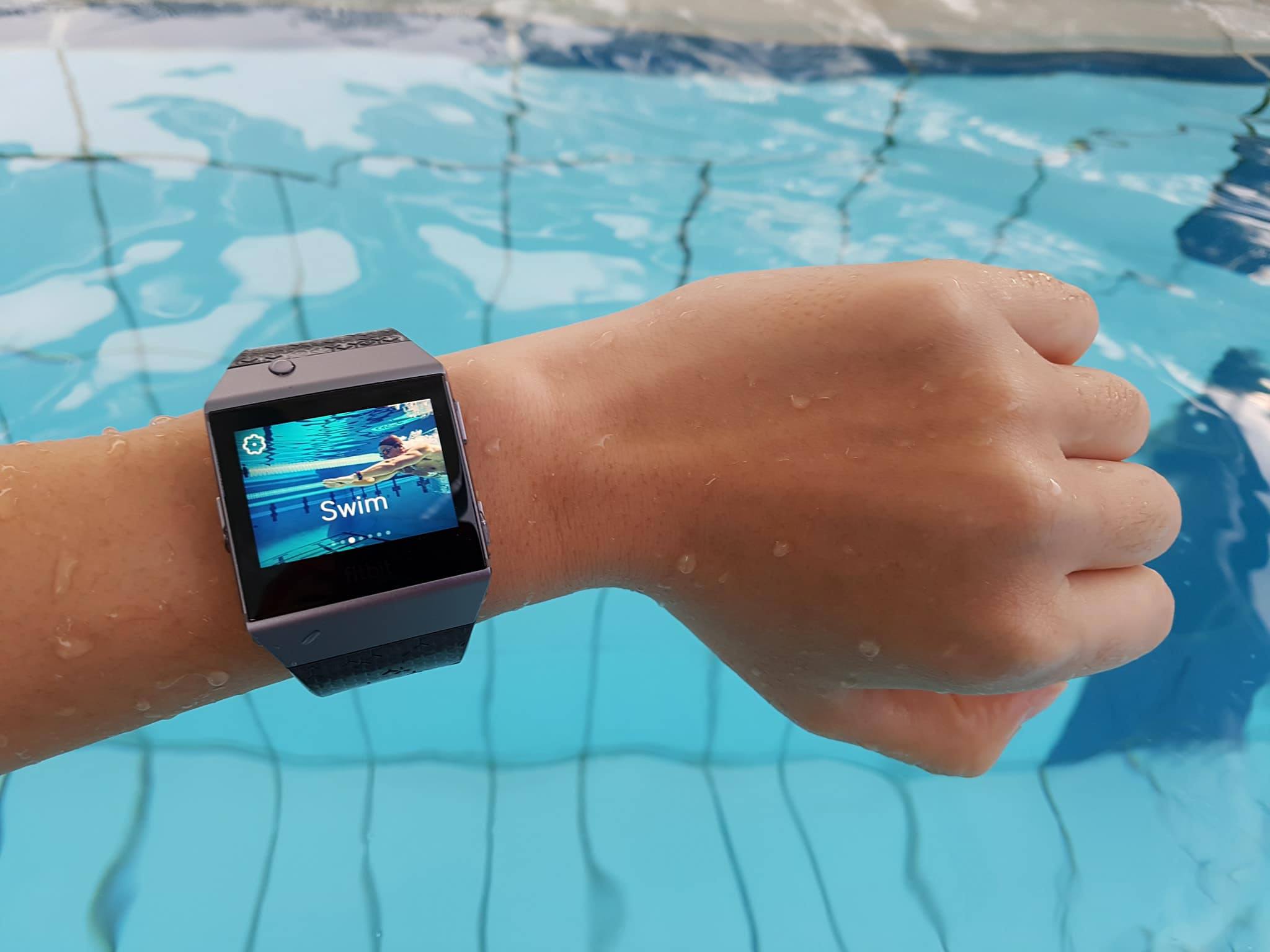 can i swim with my fitbit ionic